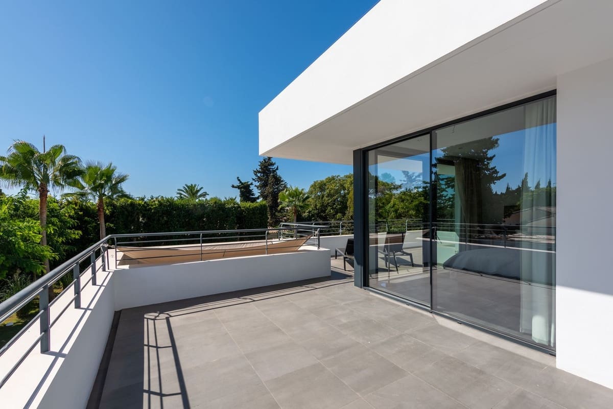 Chalet de 4 habitaciones en Atalaya-Isdabe en venta - 1.995.000 € (Ref: 8527372)