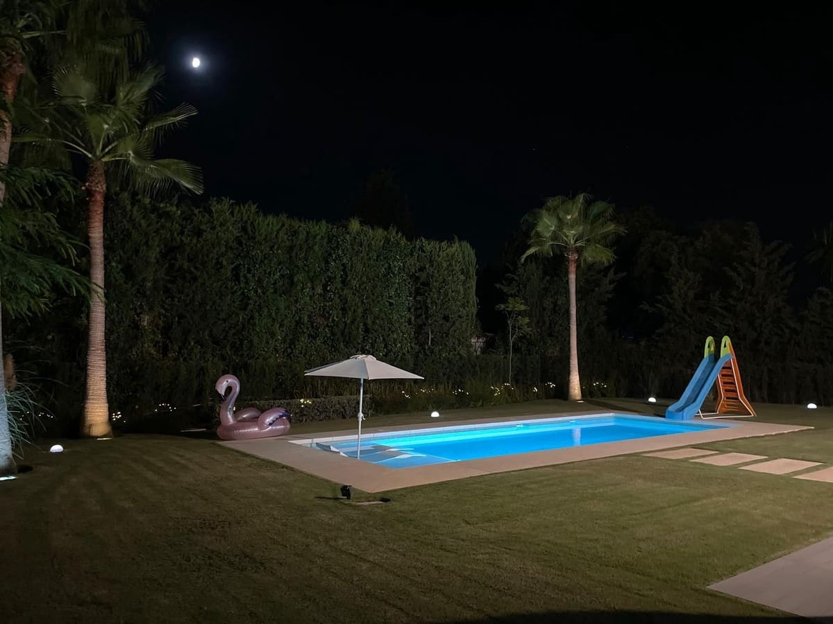 Chalet de 4 habitaciones en Atalaya-Isdabe en venta - 1.995.000 € (Ref: 8527372)
