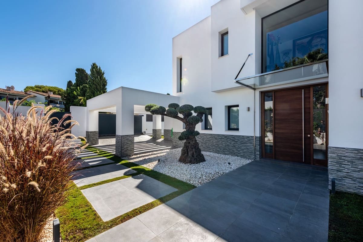 Chalet de 4 habitaciones en Atalaya-Isdabe en venta - 1.995.000 € (Ref: 8527372)