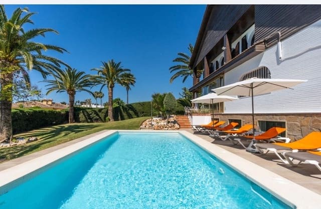 7 soverom Villa til salgs i Marbella - € 4 000 000 (Ref: 8537649)