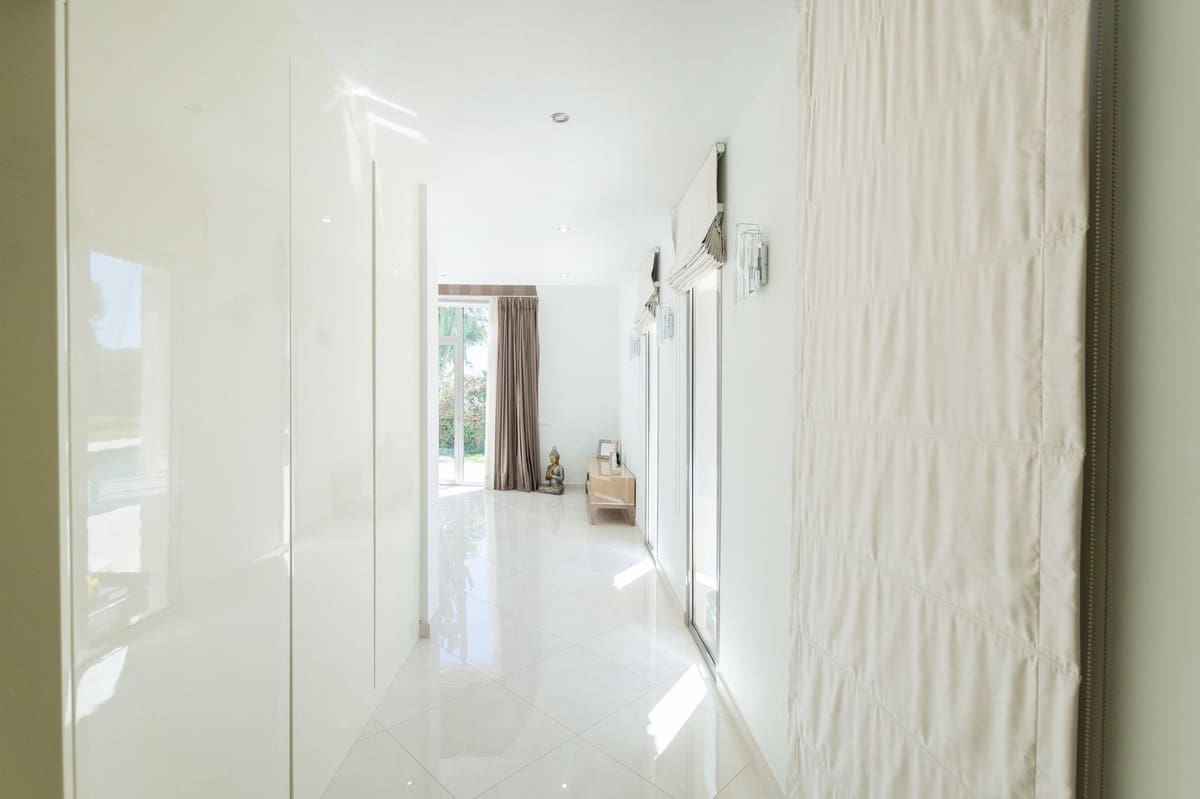 5 soveværelse Villa til salg i Sotogrande med garage - € 2.195.000 (Ref: 8544097)