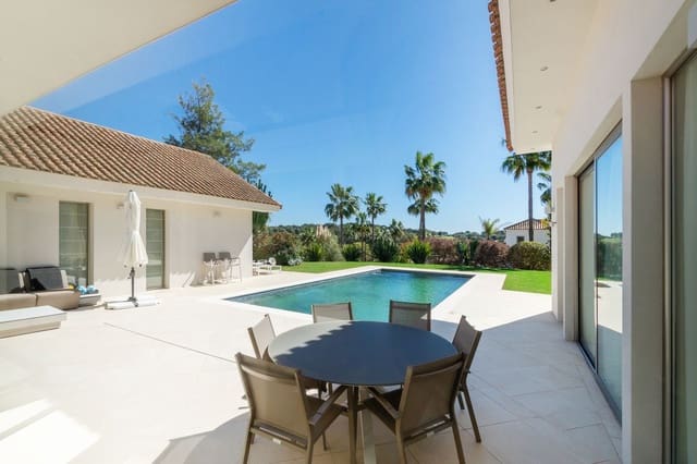 5 soveværelse Villa til salg i Sotogrande Alto, San Roque med garage - € 2.195.000 (Ref: 8544097)