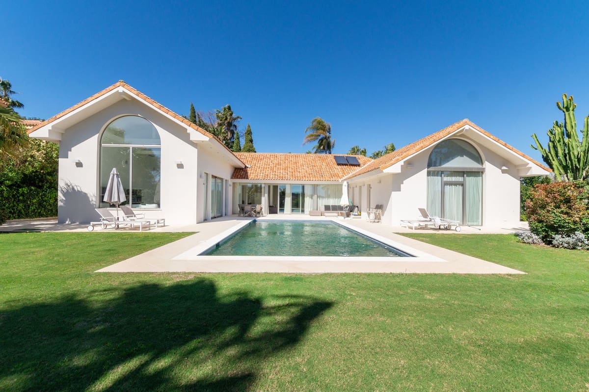 5 soveværelse Villa til salg i Sotogrande med garage - € 2.195.000 (Ref: 8544097)