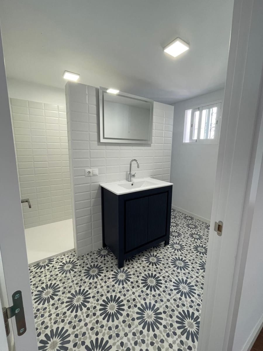 Chalet de 5 habitaciones en Estepona en venta - 1.240.000 € (Ref: 8556305)