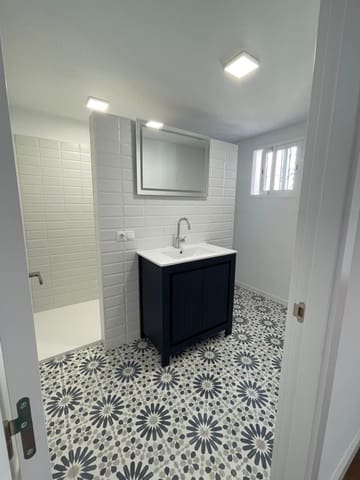 Chalet de 5 habitaciones en Estepona en venta - 1.240.000 € (Ref: 8556305)