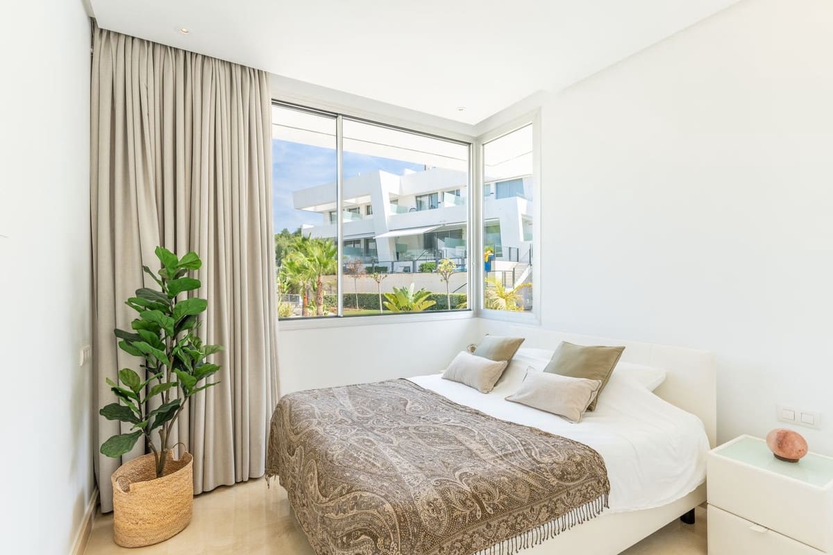 4 bedroom Townhouse for sale in Rio Real with garage - € 1,420,000 (Ref: 8556306)