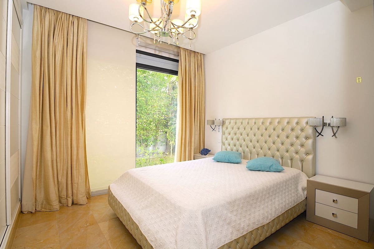 6 soveværelse Villa til salg i Nueva Andalucia - € 2.850.000 (Ref: 8556314)