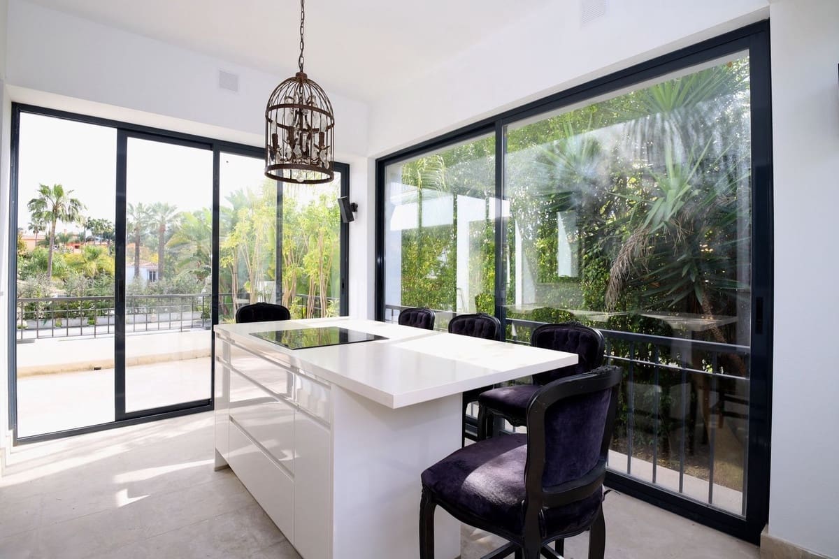 6 soveværelse Villa til salg i Nueva Andalucia - € 2.850.000 (Ref: 8556314)