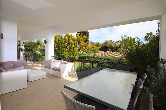 6 soveværelse Villa til salg i Nueva Andalucia, Marbella - € 2.850.000 (Ref: 8556314)