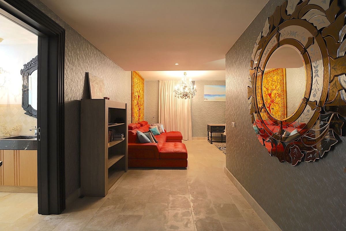 6 soveværelse Villa til salg i Nueva Andalucia - € 2.850.000 (Ref: 8556314)