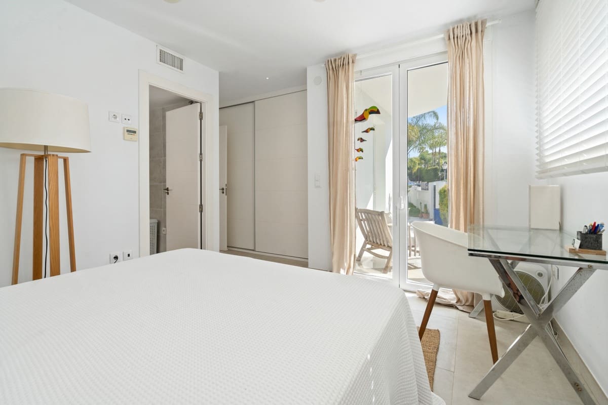 3 sypialnia Willa na sprzedaż w Marbesa z garażem - 1 595 000 € (Ref: 8569329)