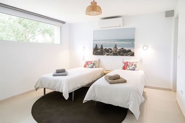 3 sypialnia Willa na sprzedaż w Marbesa, Marbella z garażem - 1 595 000 € (Ref: 8569329)