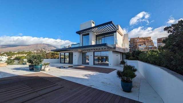 3 sovrum Lägenhet till salu i Estepona med garage - 5 000 000 € (Ref: 8569347)