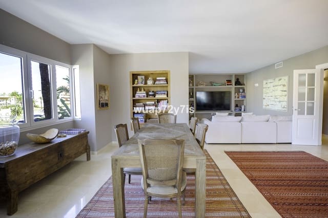 4 soveværelse Lejlighed til salg i Sotogrande, San Roque - € 1.495.000 (Ref: 8576040)