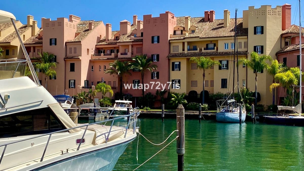4 soveværelse Lejlighed til salg i Sotogrande - € 1.495.000 (Ref: 8576040)
