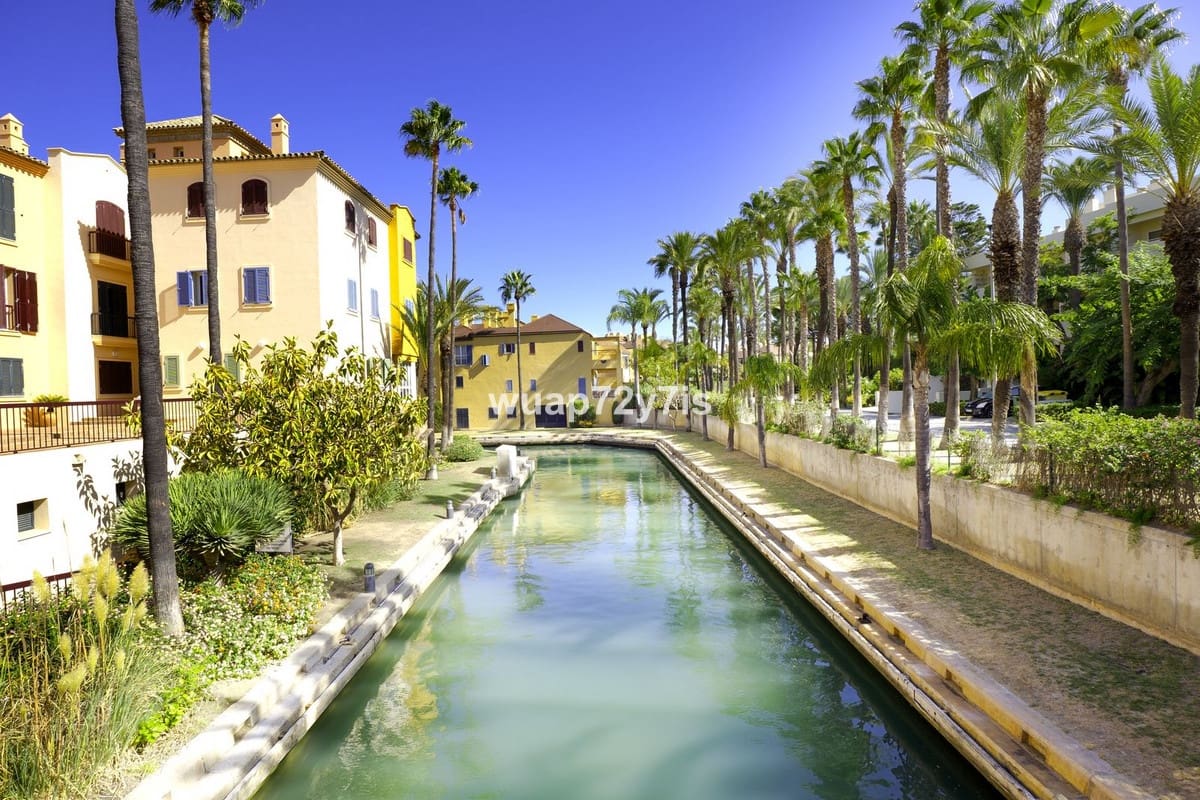 4 soveværelse Lejlighed til salg i Sotogrande - € 1.495.000 (Ref: 8576040)