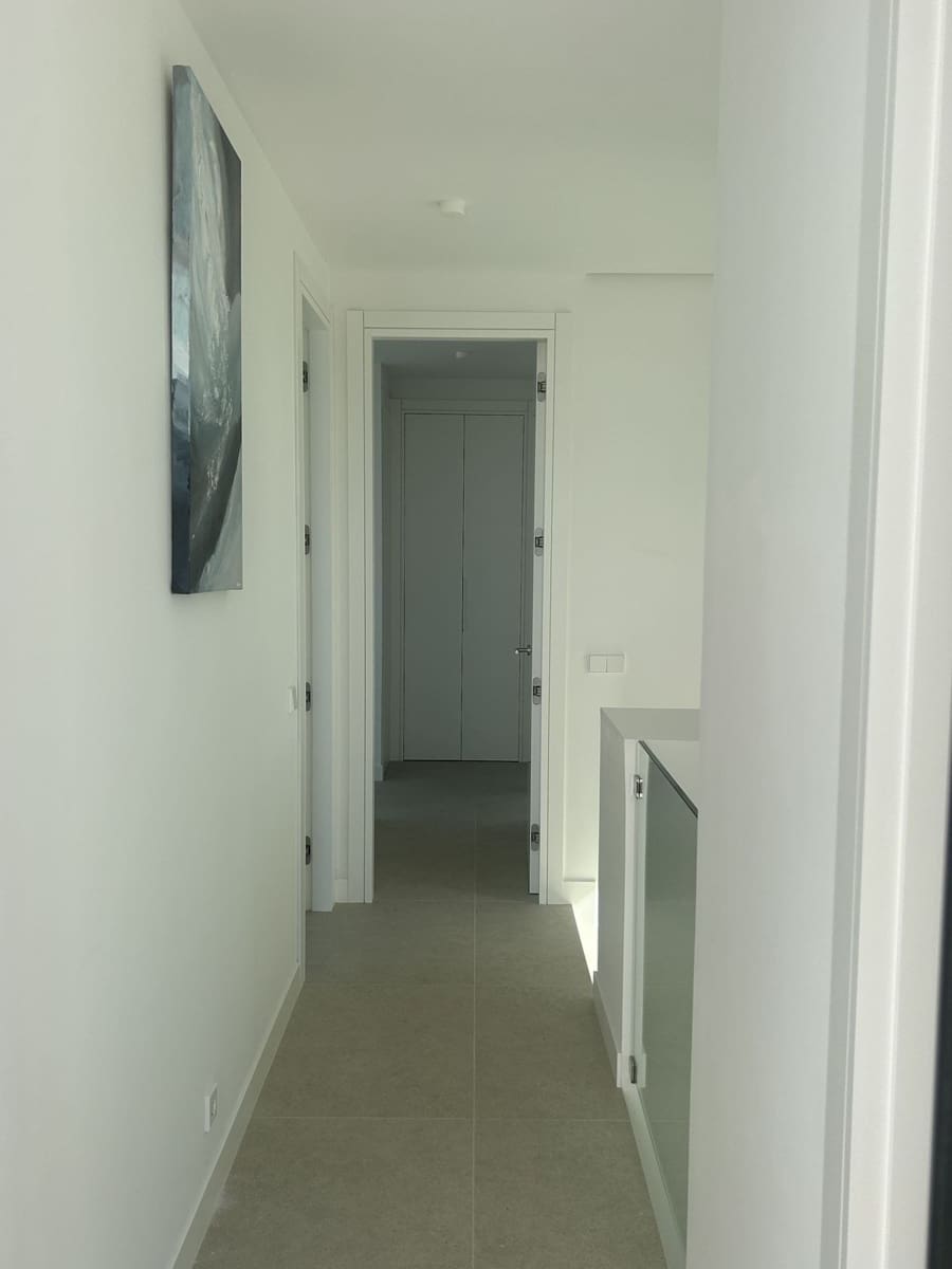 4 quarto Moradia para venda em Rio Real com garagem - 2 500 000 € (Ref: 8576044)