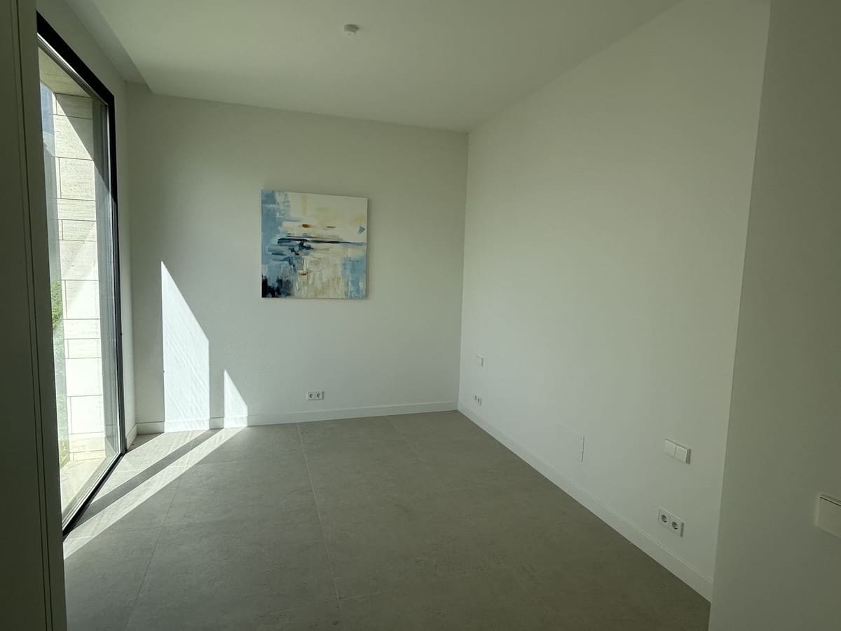 4 quarto Moradia para venda em Rio Real com garagem - 2 500 000 € (Ref: 8576044)