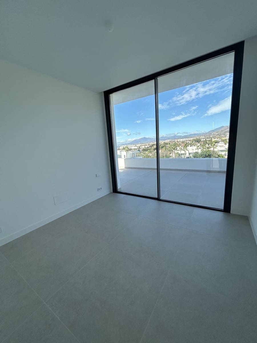 4 sypialnia Willa na sprzedaż w Rio Real z garażem - 2 500 000 € (Ref: 8576044)