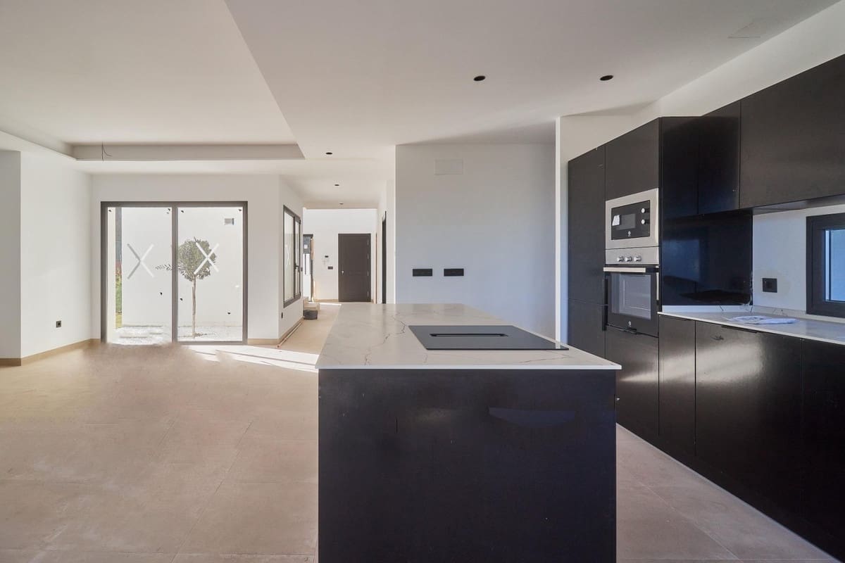 Chalet de 4 habitaciones en La Cala de Mijas en venta con garaje - 1.390.000 € (Ref: 8591280)