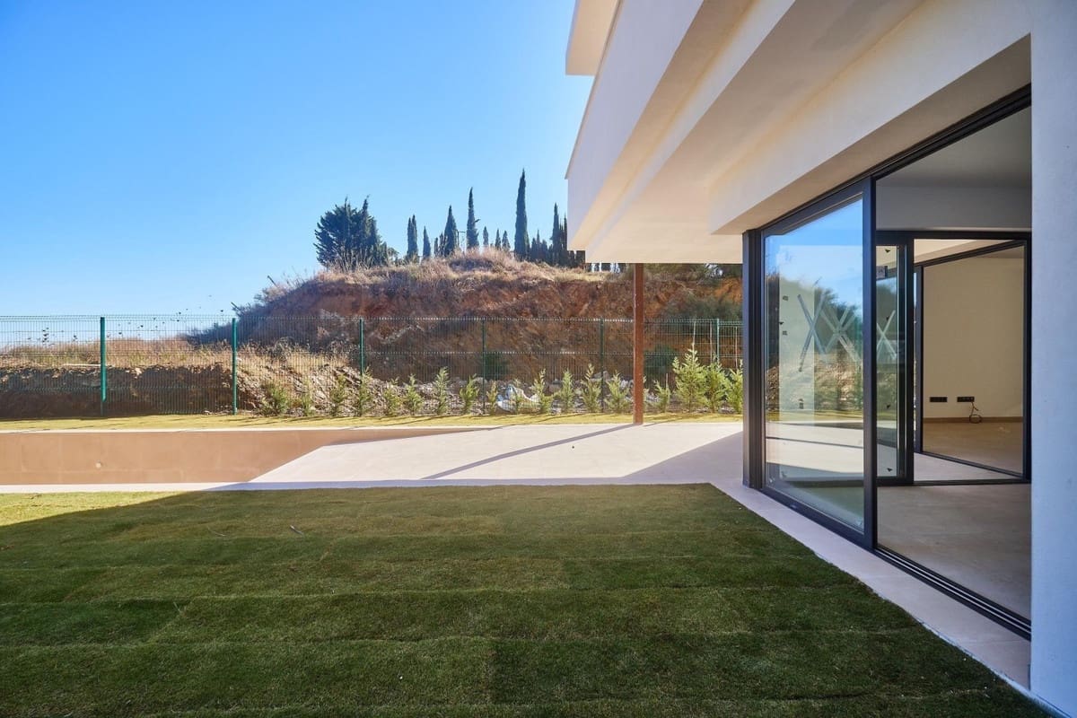 Chalet de 4 habitaciones en La Cala de Mijas en venta con garaje - 1.390.000 € (Ref: 8591280)