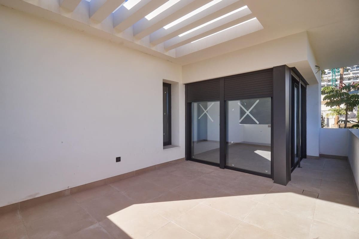 Chalet de 4 habitaciones en La Cala de Mijas en venta con garaje - 1.390.000 € (Ref: 8591280)