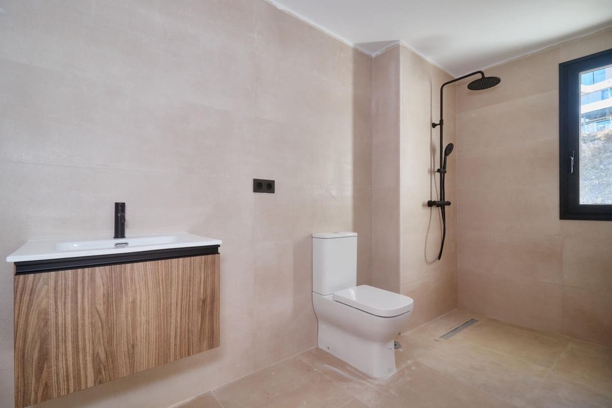 Chalet de 4 habitaciones en La Cala de Mijas en venta con garaje - 1.390.000 € (Ref: 8591280)