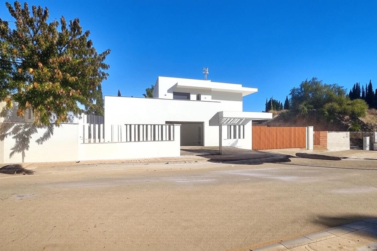 4 sypialnia Willa na sprzedaż w La Cala de Mijas z garażem - 1 390 000 € (Ref: 8591280)