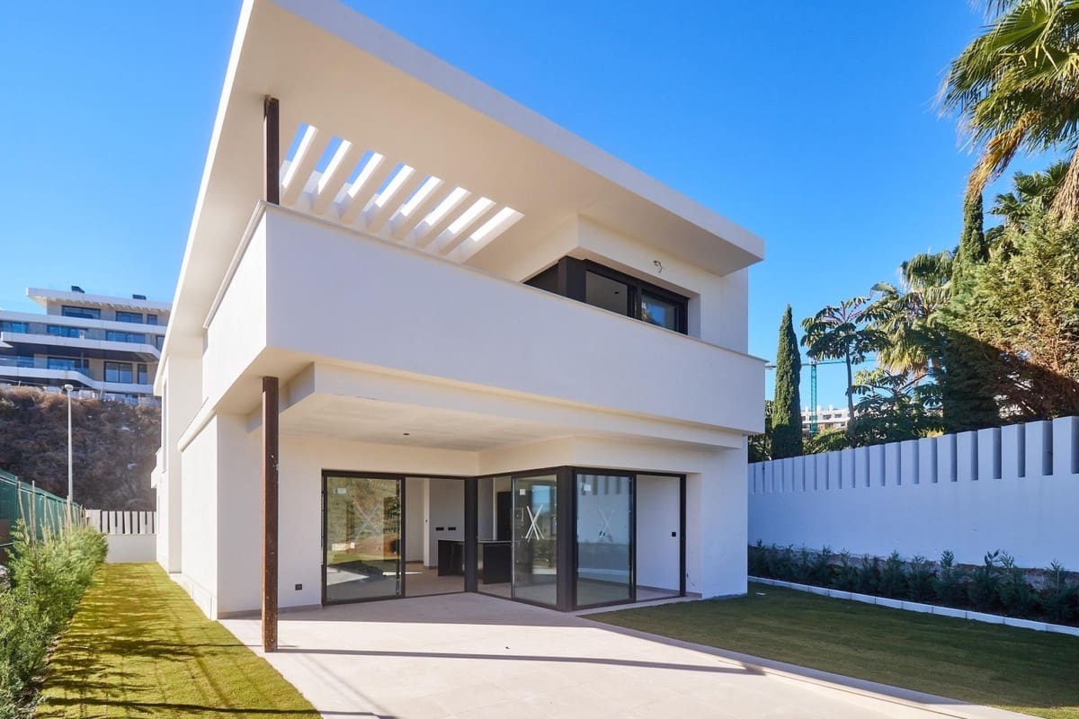 4 sypialnia Willa na sprzedaż w La Cala de Mijas z garażem - 1 390 000 € (Ref: 8591280)