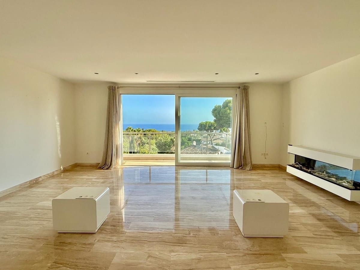 5 soveværelse Villa til salg i El Rosario med garage - € 2.350.000 (Ref: 8591293)