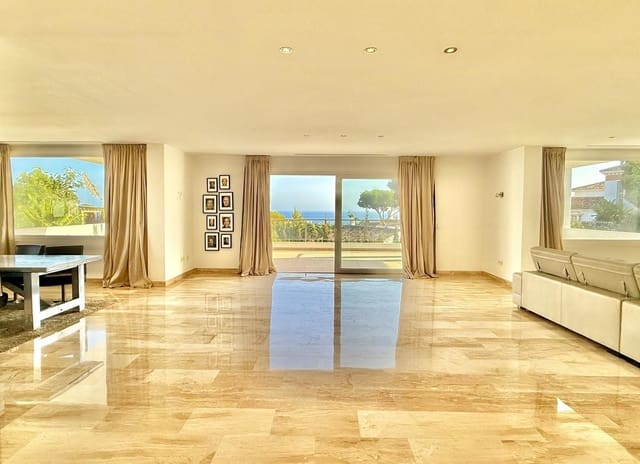 5 soveværelse Villa til salg i El Rosario, Marbella med garage - € 2.350.000 (Ref: 8591293)
