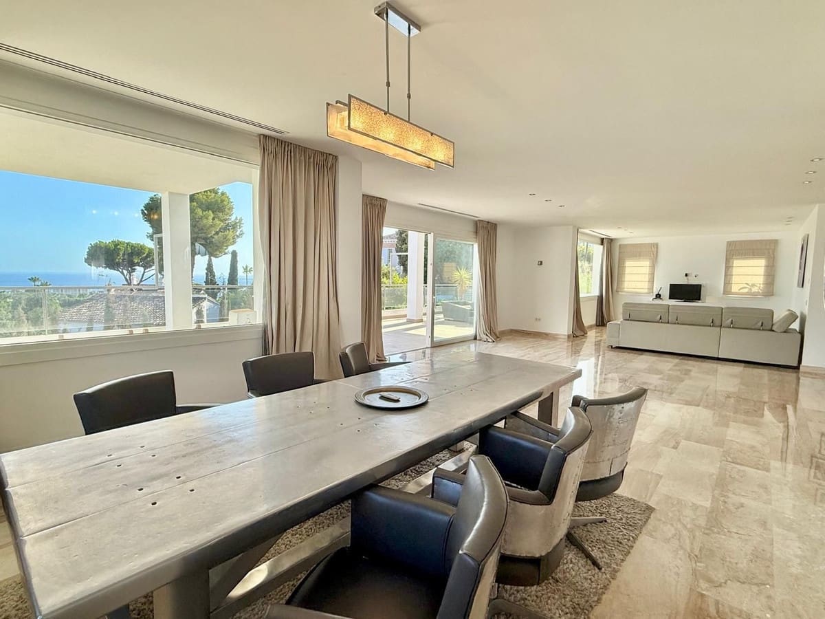 5 soveværelse Villa til salg i El Rosario med garage - € 2.350.000 (Ref: 8591293)