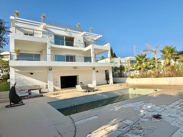5 soveværelse Villa til salg i El Rosario, Marbella med garage - € 2.350.000 (Ref: 8591293)