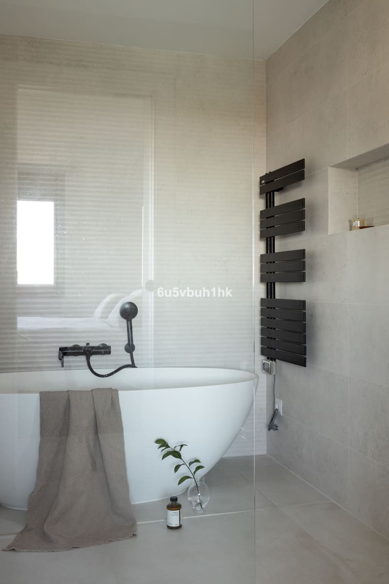 3 bedroom Villa for sale in La Quinta - € 1,750,000 (Ref: 8610160)