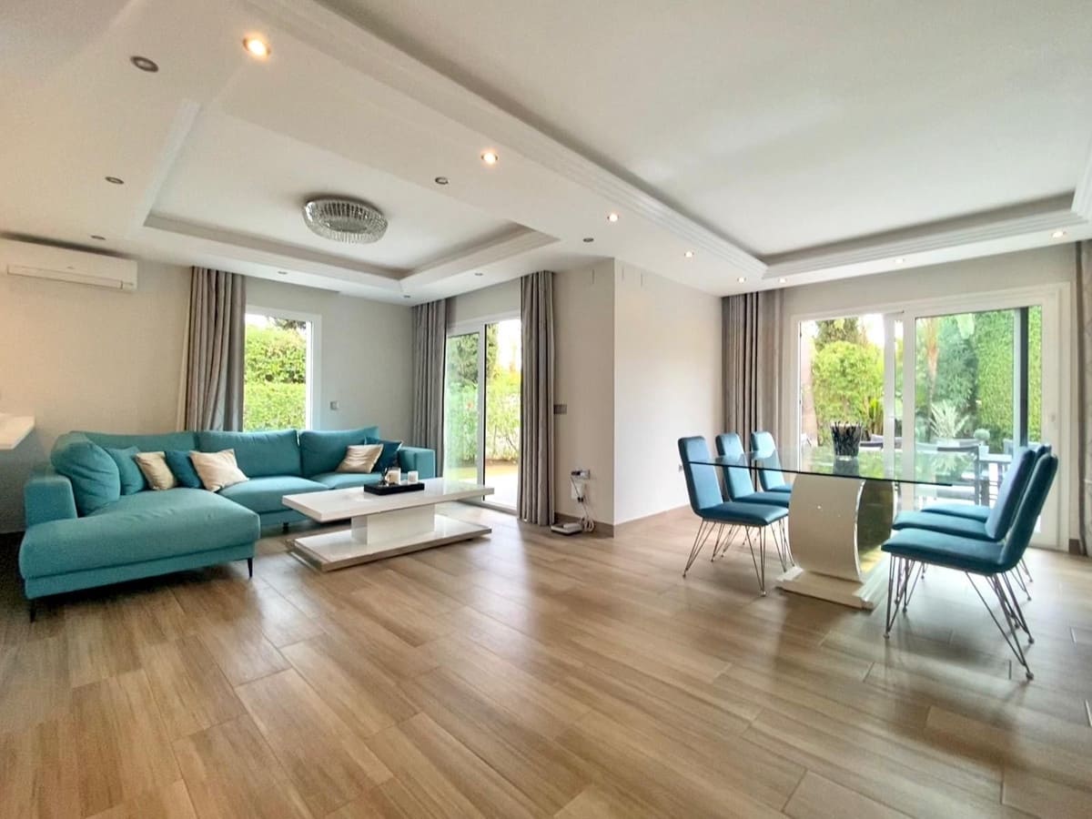 4 slaapkamer Villa te koop in Atalaya-Isdabe - € 1.080.000 (Ref: 8657716)
