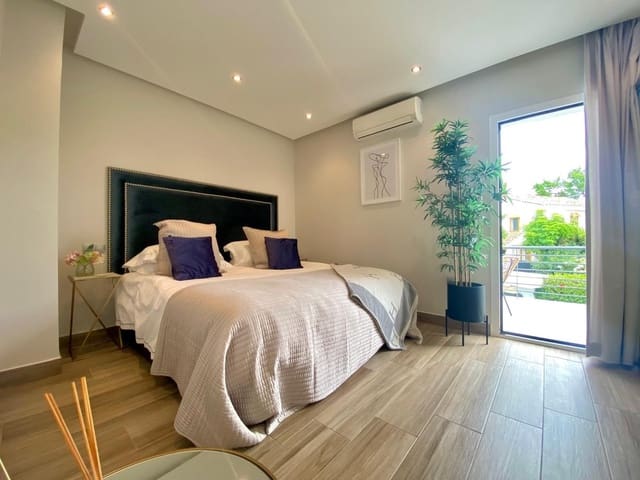 4 slaapkamer Villa te koop in Atalaya-Isdabe, Estepona - € 1.080.000 (Ref: 8657716)