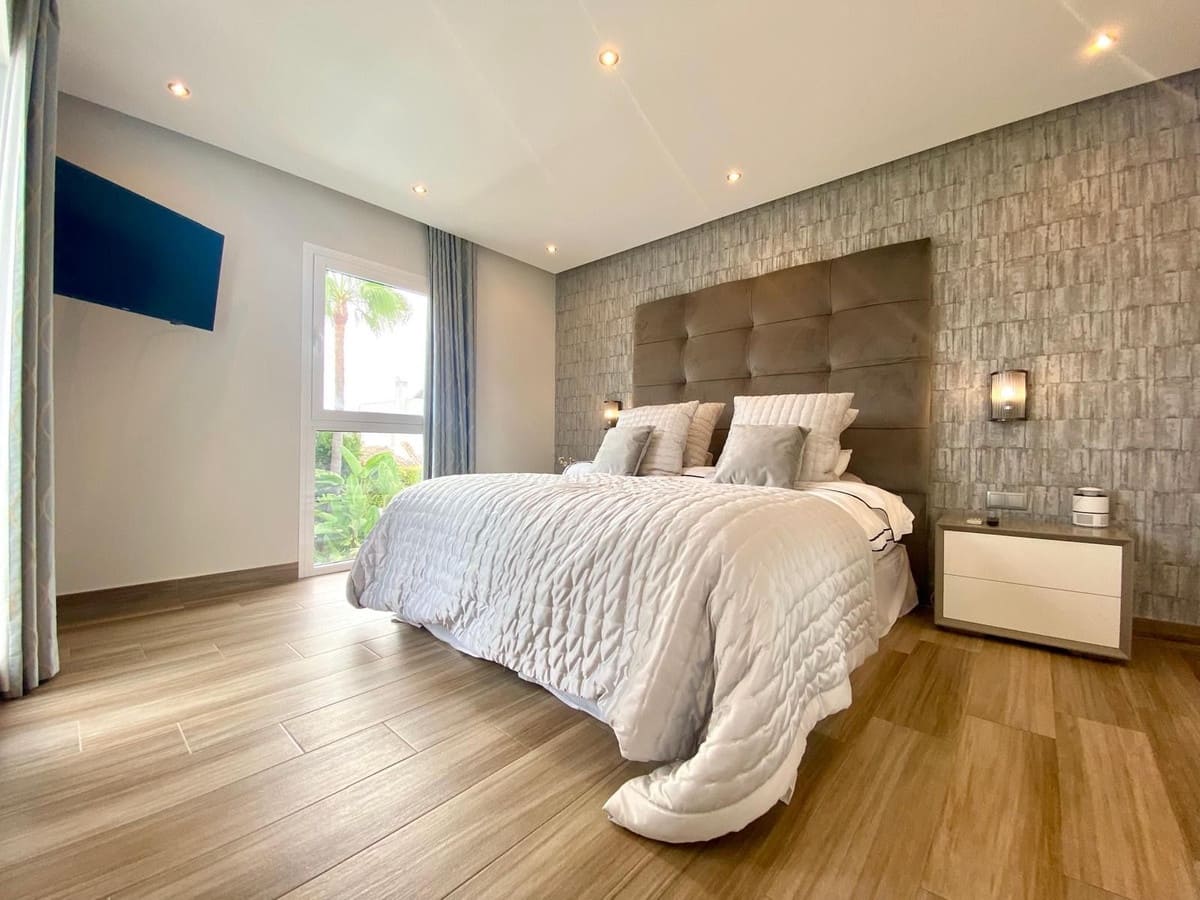 4 slaapkamer Villa te koop in Atalaya-Isdabe - € 1.080.000 (Ref: 8657716)