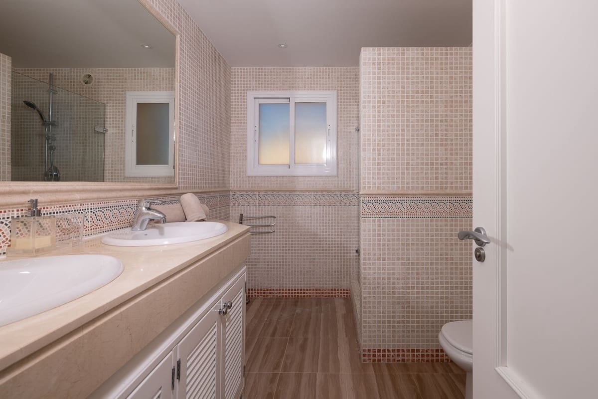 4 sovrum Lägenhet till salu i Elviria med garage - 1 449 000 € (Ref: 8664869)