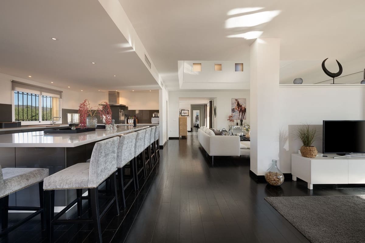 4 quarto Apartamento para venda em Elviria com garagem - 1 449 000 € (Ref: 8664869)