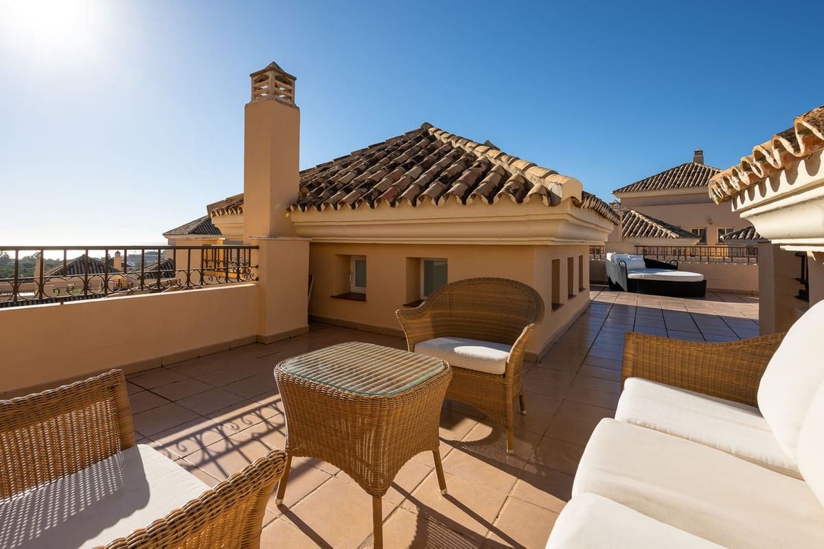 4 quarto Apartamento para venda em Elviria com garagem - 1 449 000 € (Ref: 8664869)