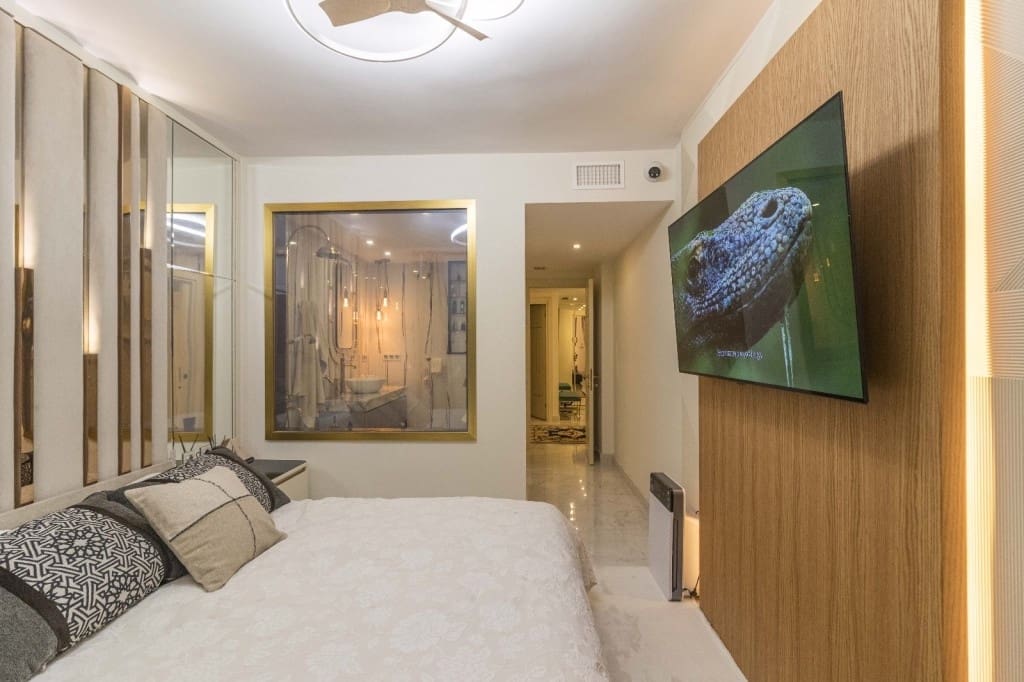 Apartamento de 3 habitaciones en Puerto Banus en venta - 1.100.000 € (Ref: 8672403)