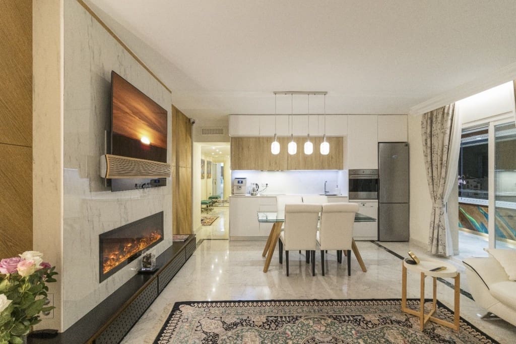 Apartamento de 3 habitaciones en Puerto Banus en venta - 1.100.000 € (Ref: 8672403)