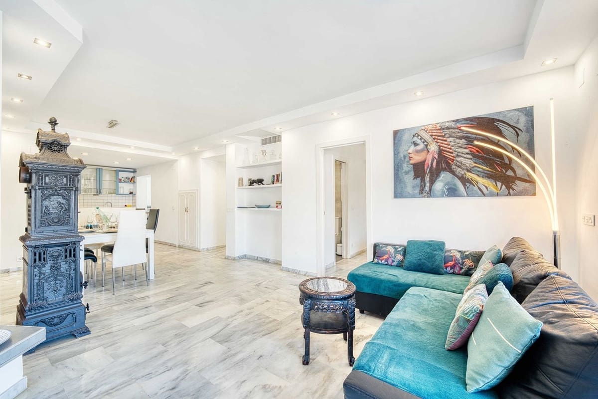 5 sypialnia Apartament na sprzedaż w Elviria z garażem - 990 000 € (Ref: 8693123)