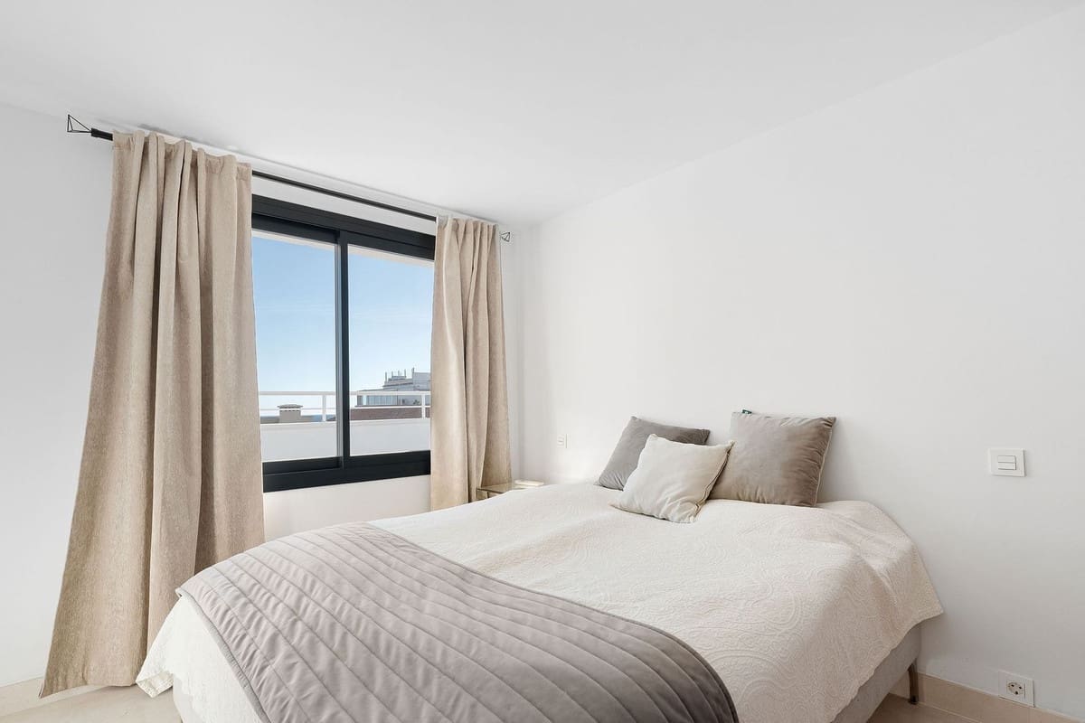 3 sypialnia Apartament na sprzedaż w Estepona - 1 175 000 € (Ref: 8697676)