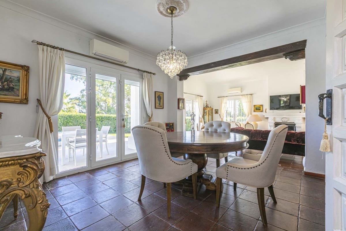 4 quarto Moradia para venda em San Pedro de Alcantara com garagem - 1 395 000 € (Ref: 8697680)