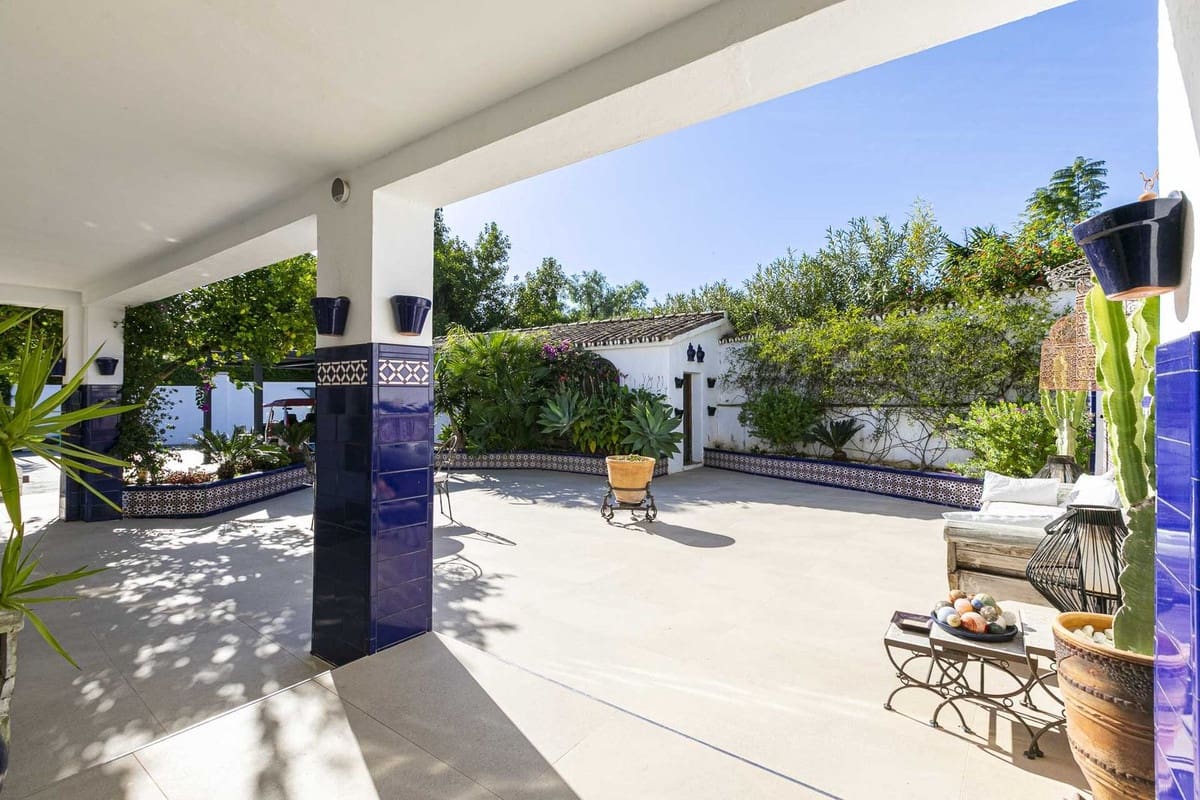 4 quarto Moradia para venda em San Pedro de Alcantara com garagem - 1 395 000 € (Ref: 8697680)