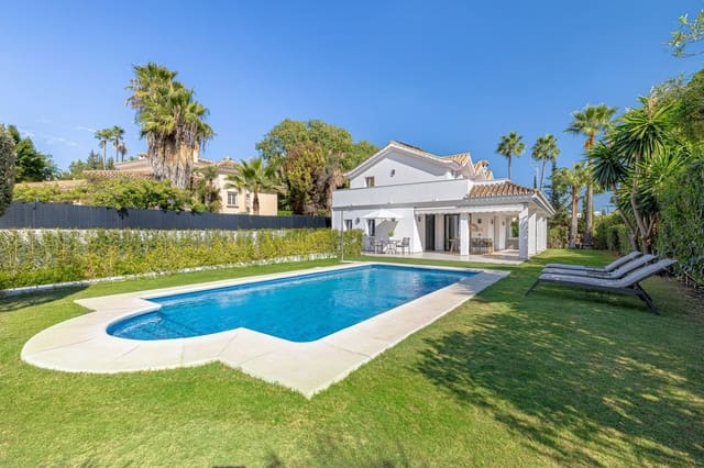 4 Zimmer Villa zu verkaufen in Nueva Andalucia, Marbella mit Garage - 2.650.000 € (Ref: 8703306)