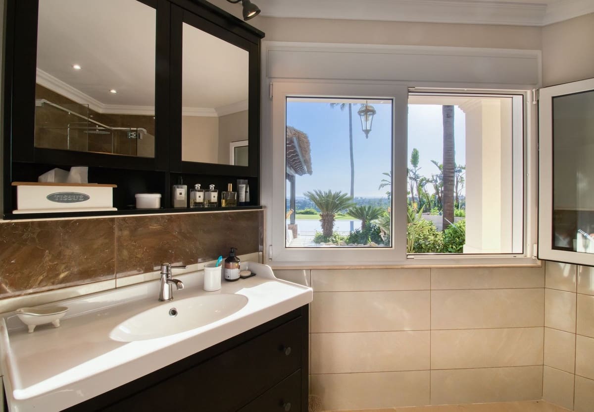 4 sovrum Villa till salu i Estepona - 2 450 000 € (Ref: 8710461)