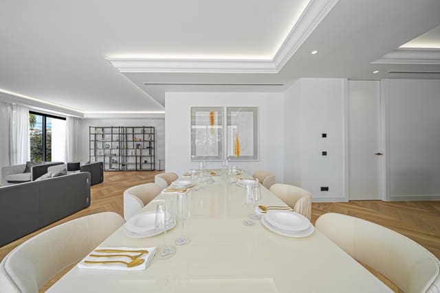 Chalet de 6 habitaciones en Golden Mile, Marbella en venta con garaje - 6.400.000 € (Ref: 8710728)