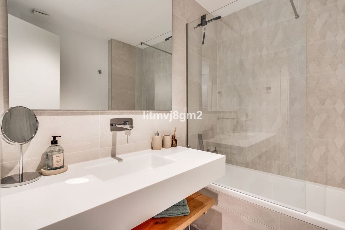 3 chambre Appartement à vendre à Cabopino - 1 000 000 € (Ref: 8716008)